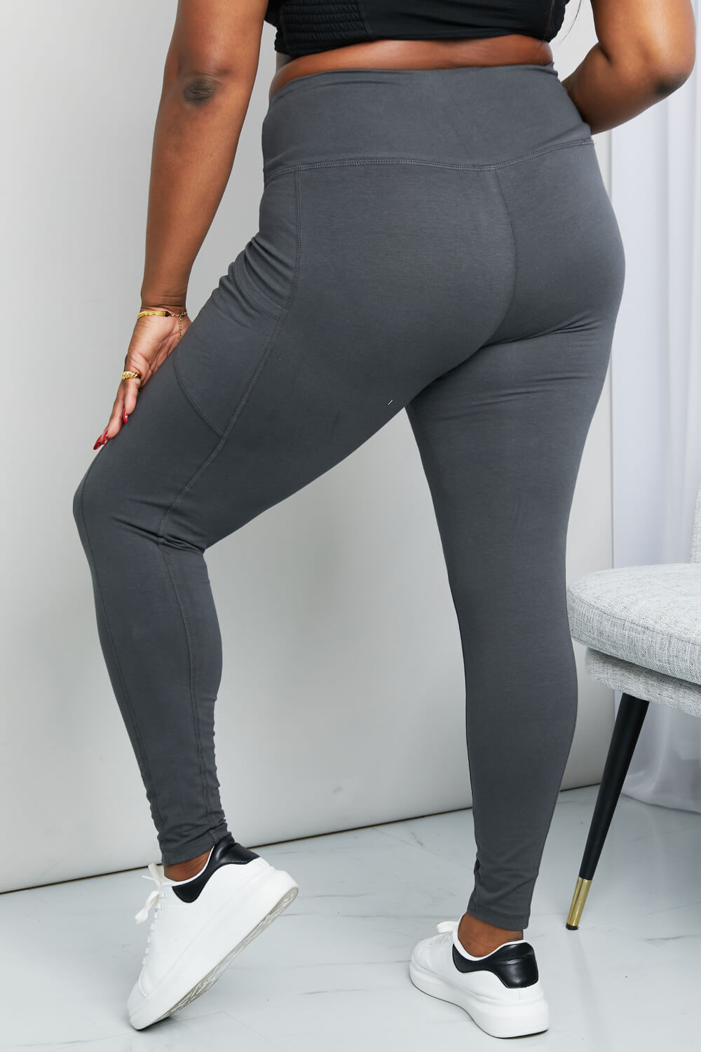 Zenana Ready to Roll Full Size Wide Waistband Pocket Leggings in Ash Grey