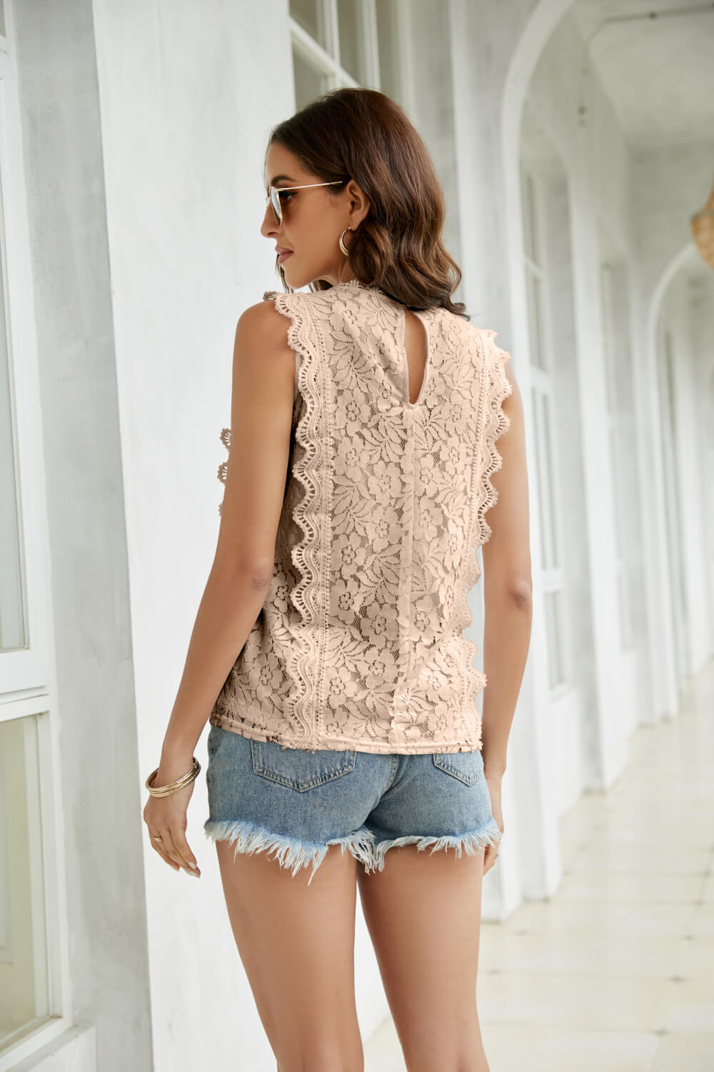 Lace Scalloped Keyhole V-Neck Tank