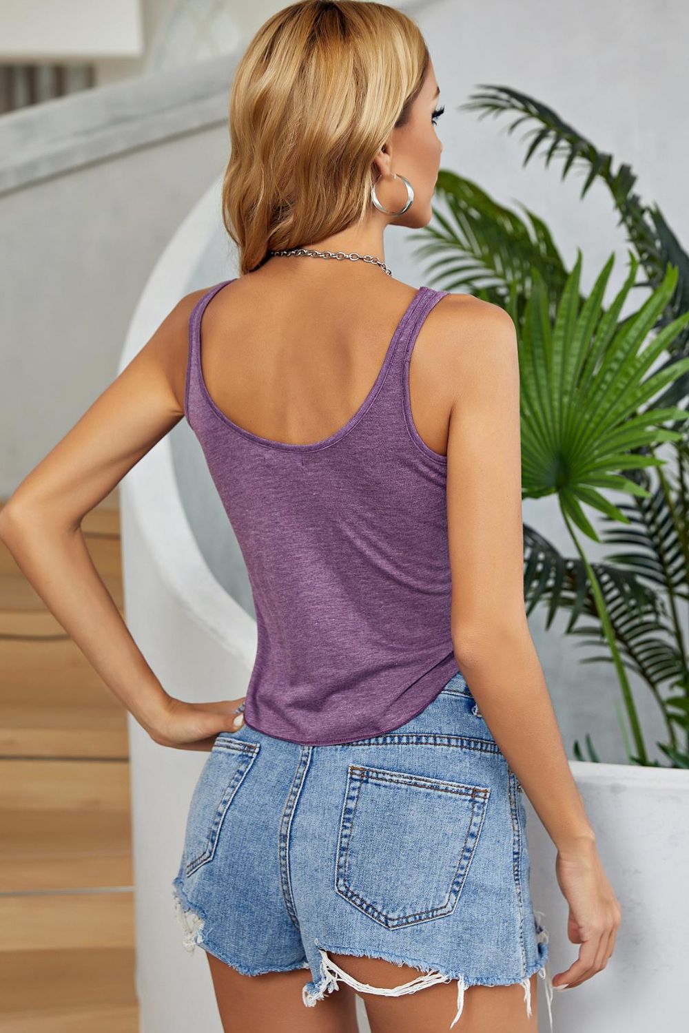 Curved Hem Round Neck Tank