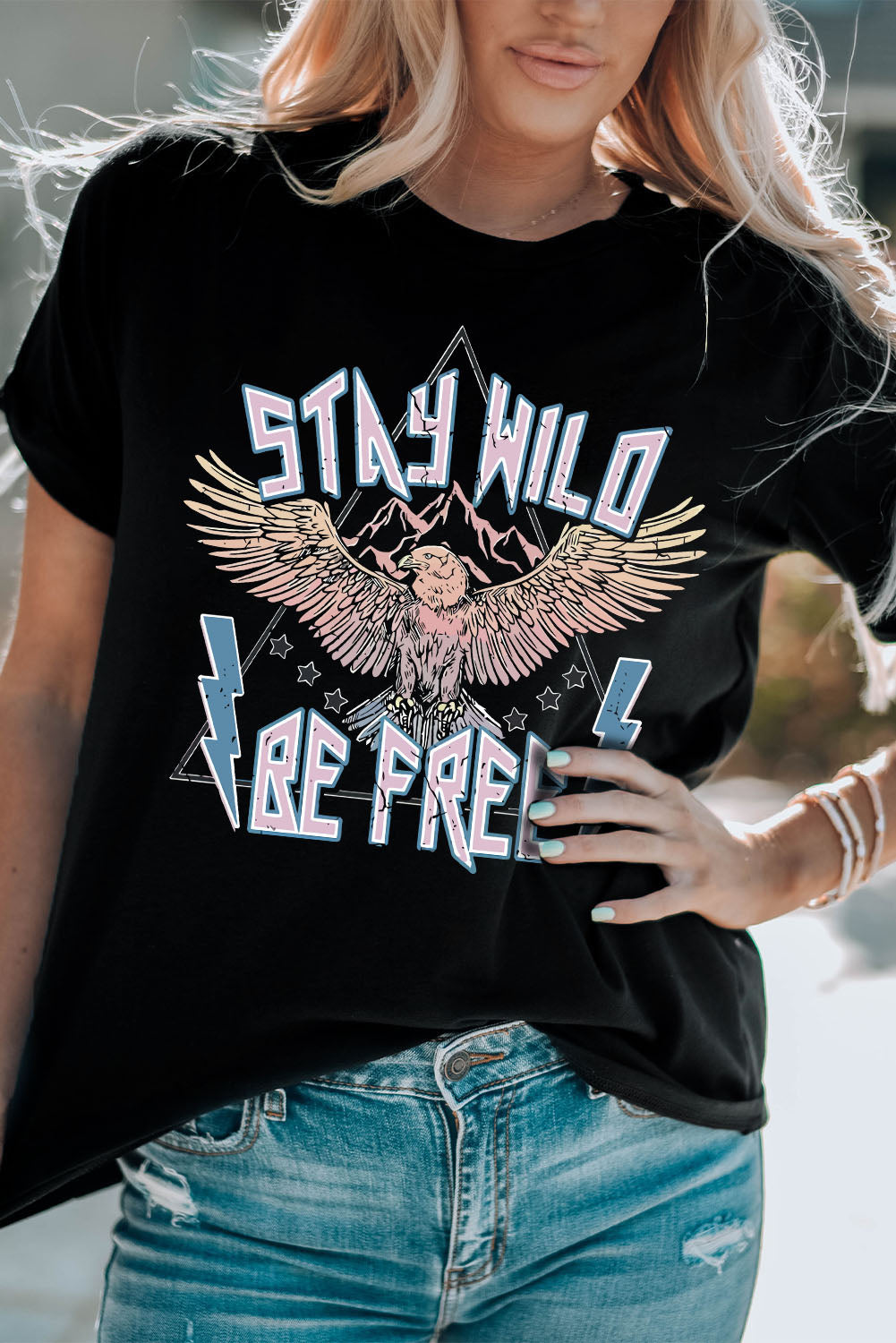 STAY WILD BE FREE Graphic Round Neck Tee