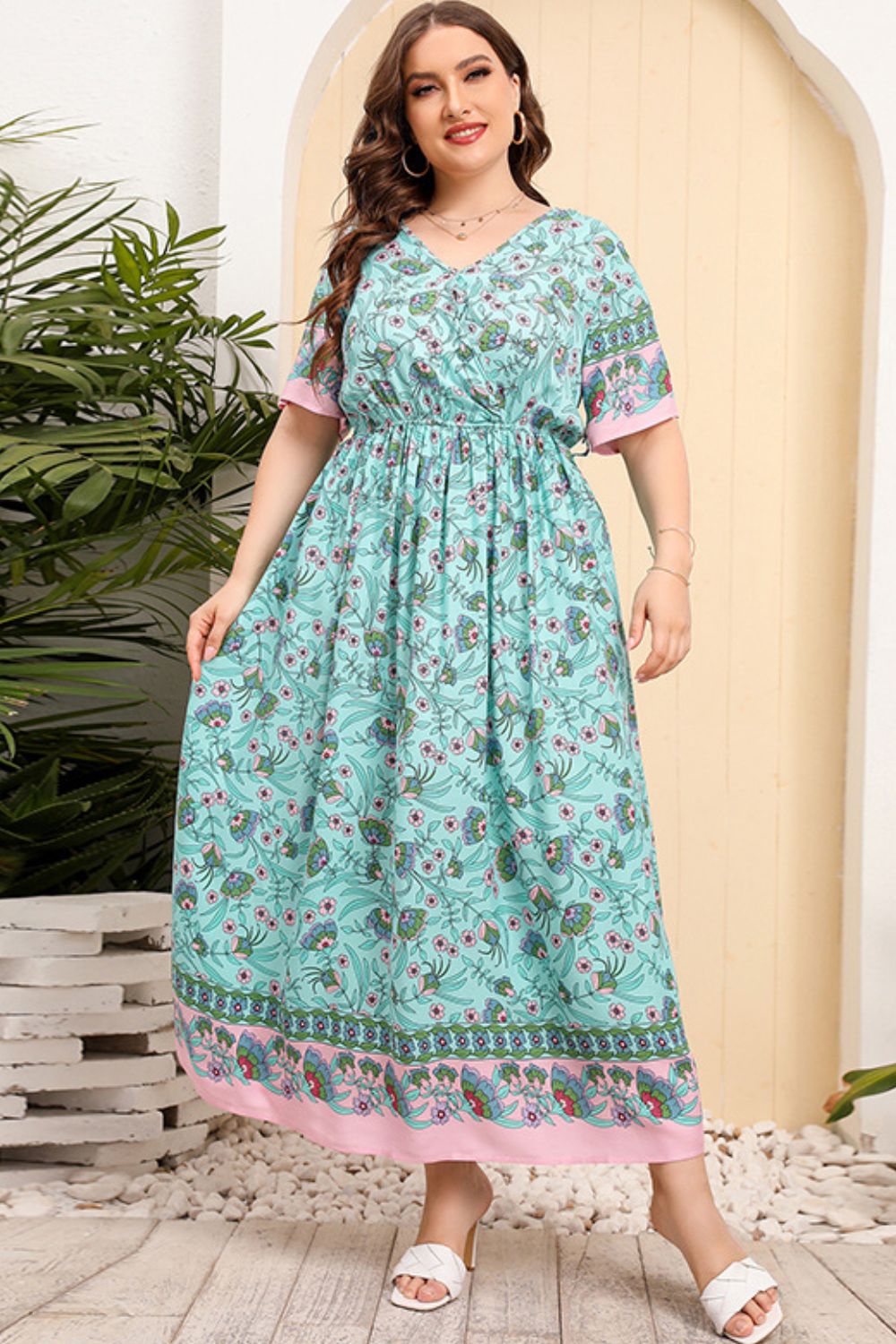 Plus Size Bohemian V-Neck Short Sleeve Maxi Dress